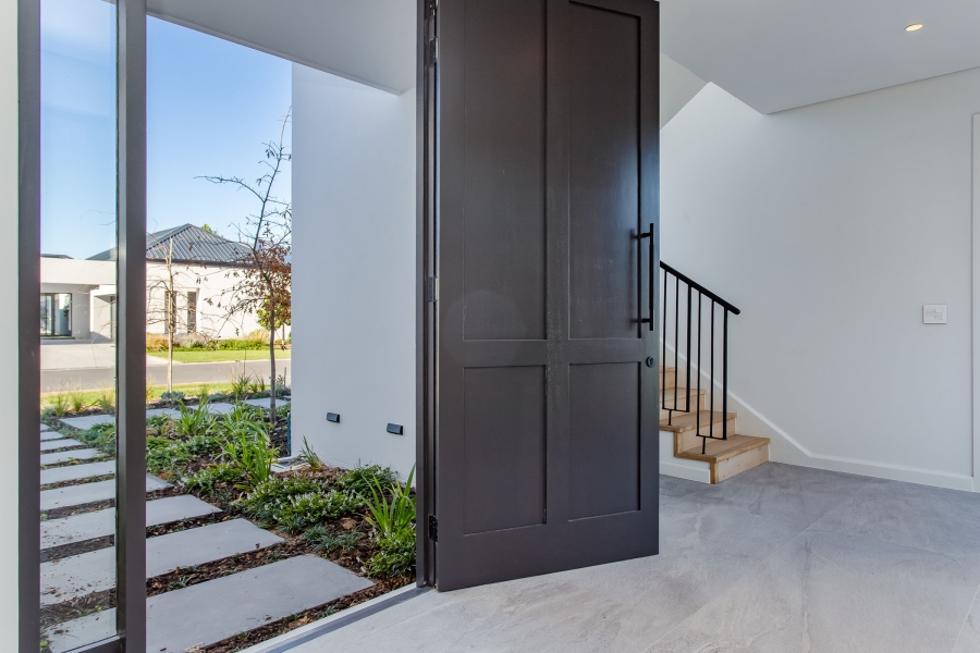 5 Bedroom Property for Sale in Pearl Valley at Val de Vie Western Cape